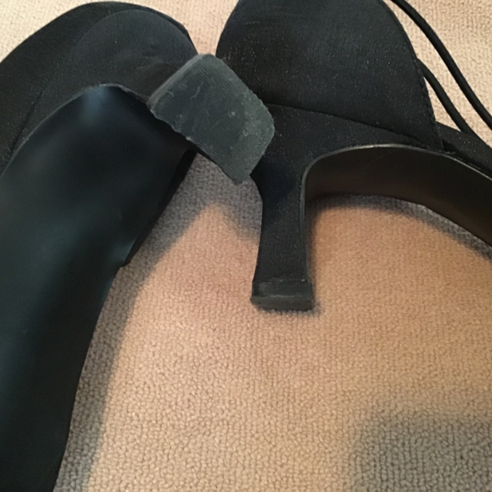 Jessica Dress shoe sparkly satin fabric with elastic straps & bead accent- 8 1/2 - Picture 8 of 10